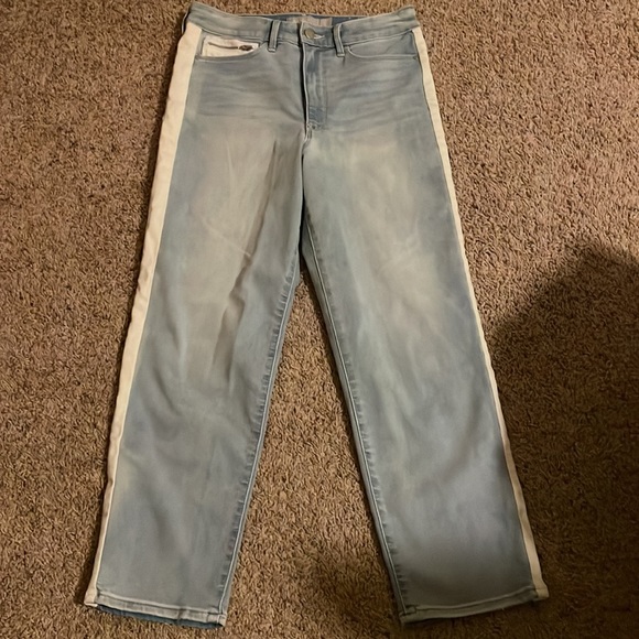 Athleta denim jeans size 8. - Picture 3 of 12